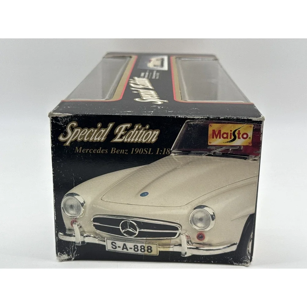 Maisto Special Edition Mercedes Benz 190SL Die cast Model 1:18 Scale Classic Red